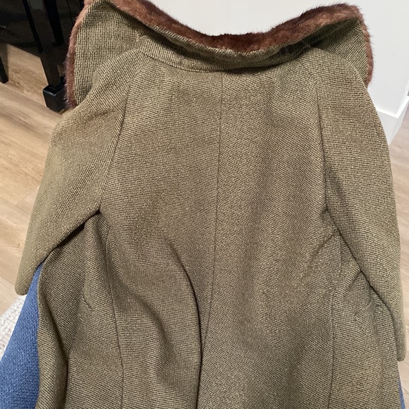 Stunning olive green vintage Shagmoor May Co. Coat fur collar small /medium - Picture 8 of 10
